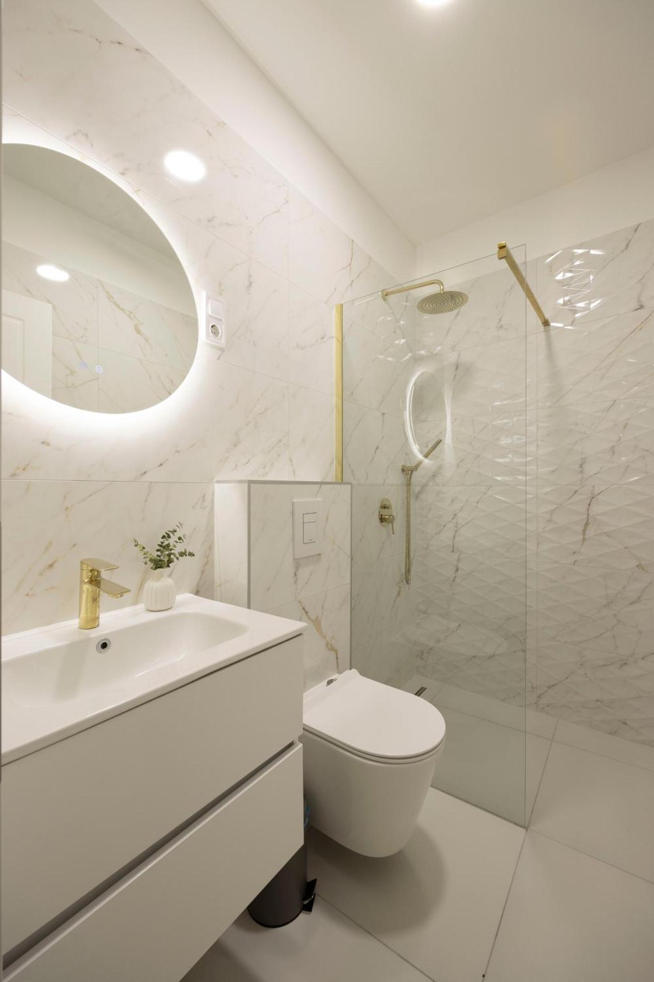 Luxurious & Elegance W18 Grand W' Balcony By Prestige Homes Apartament Budapesta
